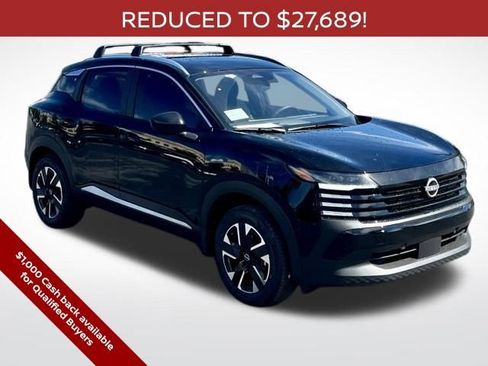 New 2026 Nissan Kicks SV w/ SV Premium Package image 3