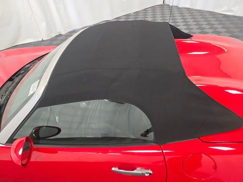 Used 2009 Pontiac Solstice GXP w/ Club Sport Package image 22