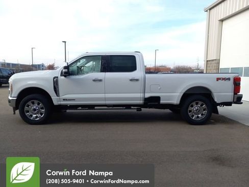 New 2026 Ford F250 Lariat w/ Chrome Package image 6