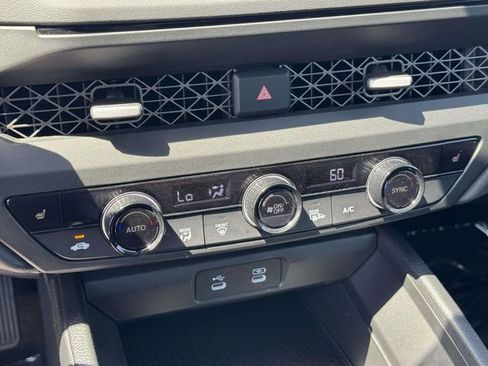Certified 2025 Honda Accord SE image 18