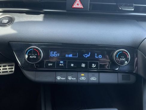 Used 2026 Hyundai Elantra Sport FWD image 18