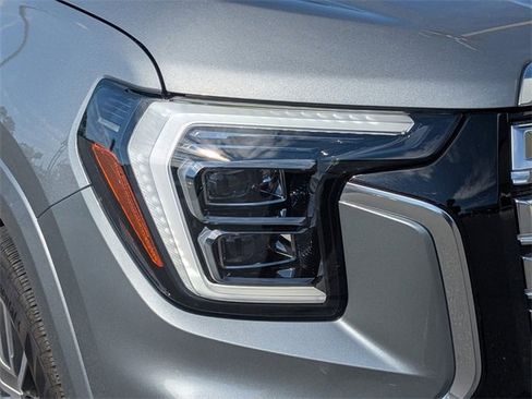 Used 2026 GMC Terrain Denali image 9