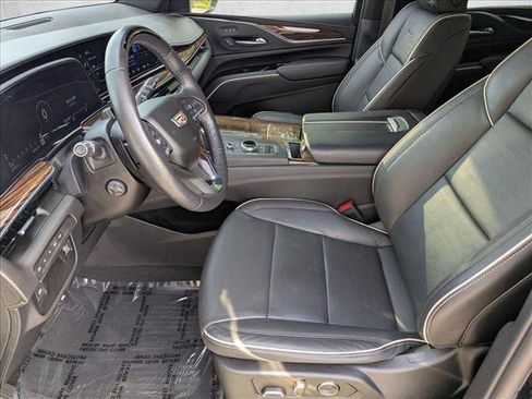 Used 2023 Cadillac Escalade Premium Luxury AWD/4WD image 17