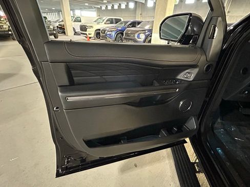 Used 2023 Ford Expedition Max Platinum image 57