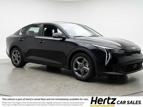 Used 2025 Kia K4 FWD image 1