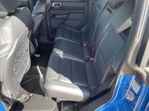 Used 2025 Ford Bronco Badlands AWD/4WD image 25