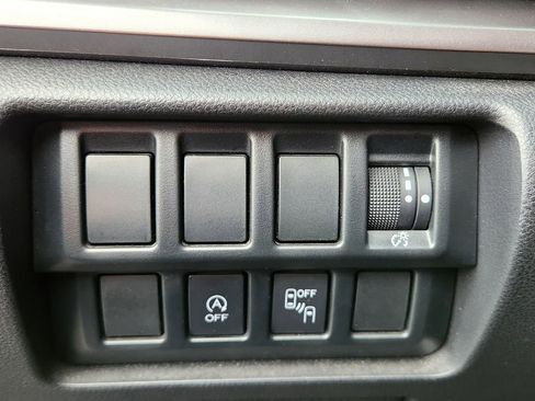 Used 2019 Subaru Forester Premium AWD/4WD image 27