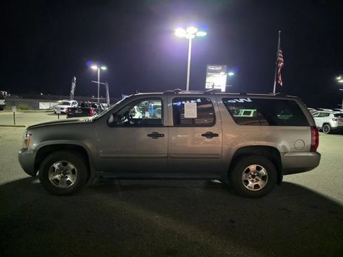 Used 2007 Chevrolet Suburban LS AWD/4WD image 5