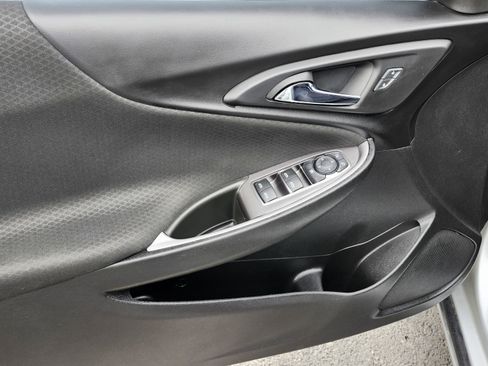 Used 2019 Chevrolet Malibu LS image 23