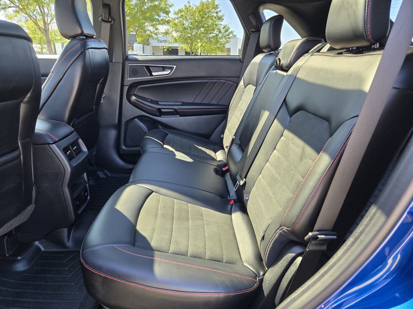 Used 2023 Ford Edge ST-Line AWD/4WD image 5