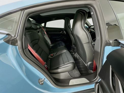 Used 2020 Porsche Taycan 4S image 30