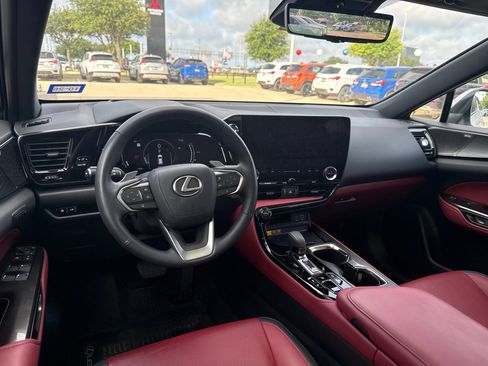 Used 2025 Lexus NX 350 AWD w/ Accessory Package (2T) image 6