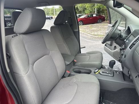 Used 2020 Nissan Frontier SV AWD/4WD image 10