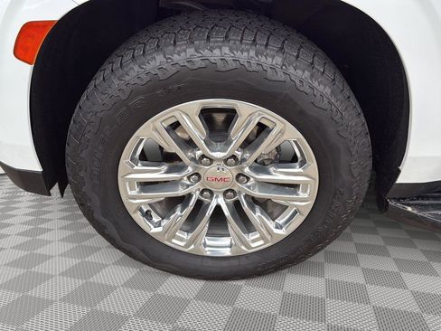 Used 2021 GMC Yukon SLT image 9