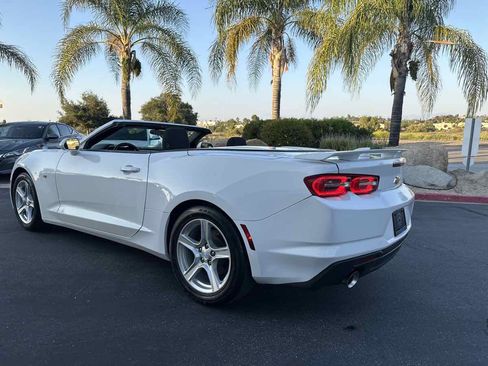 Used 2020 Chevrolet Camaro LT image 21