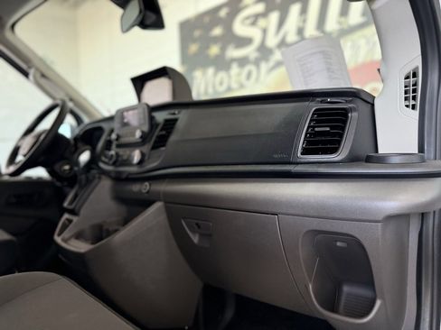 Used 2021 Ford Transit 350 XLT image 39