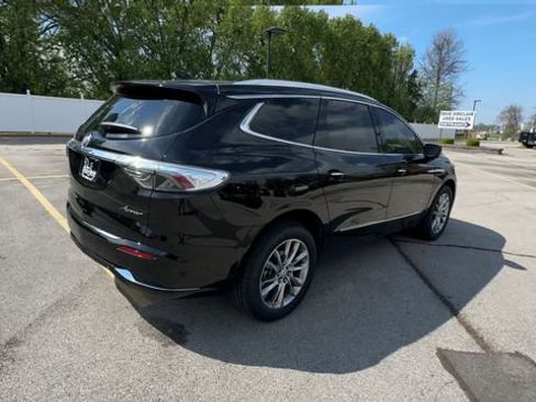 Used 2024 Buick Enclave Avenir w/ Avenir Technology Package image 9