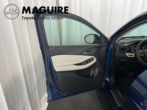 Used 2022 Buick Encore GX Select w/ Advanced Technology Package image 16