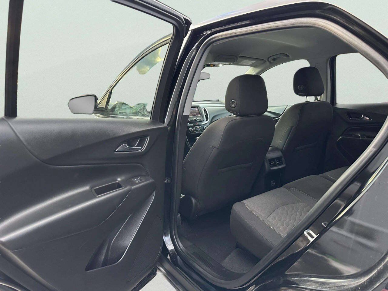 Used 2021 Chevrolet Equinox LT AWD/4WD image 15