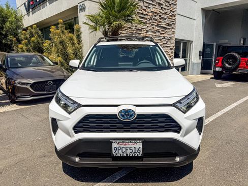 Used 2024 Toyota RAV4 XLE w/ Convenience Package AWD/4WD image 9
