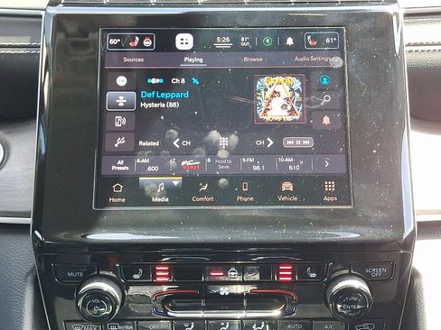 Used 2021 Jeep Grand Cherokee L Limited image 17