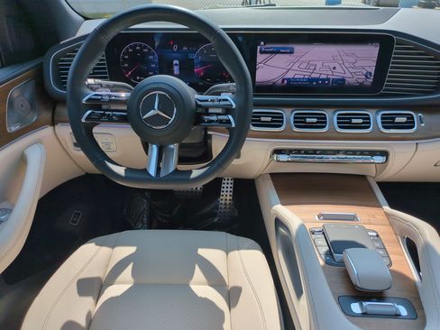 Certified 2024 Mercedes-Benz GLS 450 4MATIC image 32