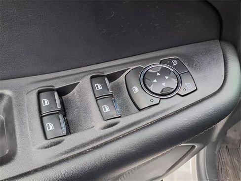 Used 2023 Ford Edge SEL w/ Convenience Package image 18