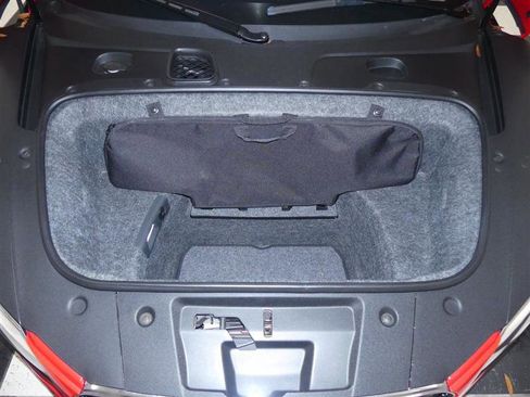 Used 2014 Audi R8 V8 w/ Convenience Package image 21