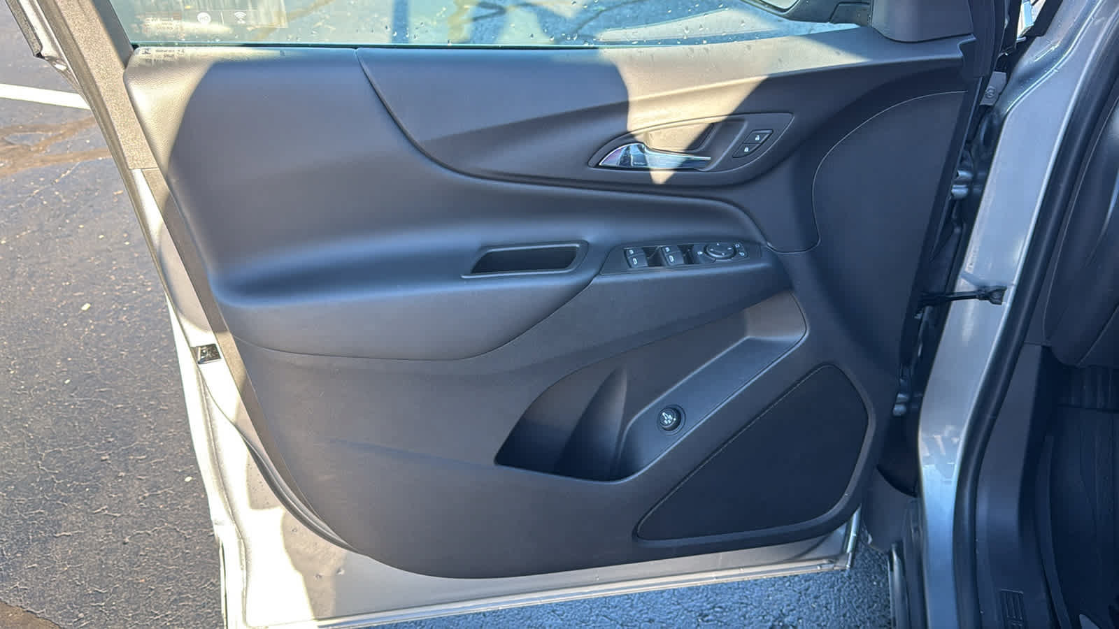 Certified 2024 Chevrolet Equinox LT AWD/4WD image 6