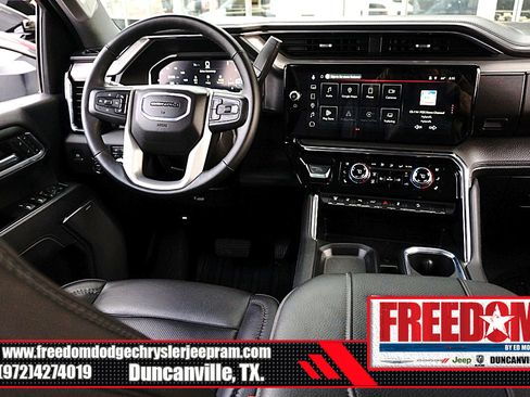 Used 2025 GMC Sierra 2500 Denali w/ Denali Reserve Package image 17