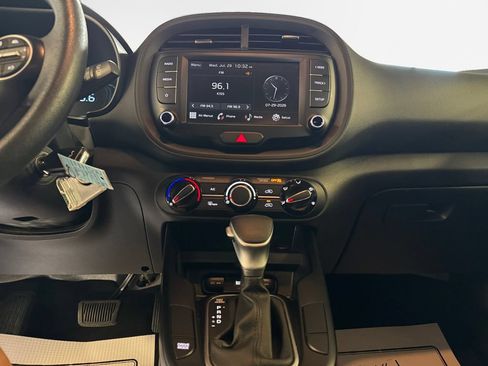 Certified 2023 Kia Soul LX FWD image 22