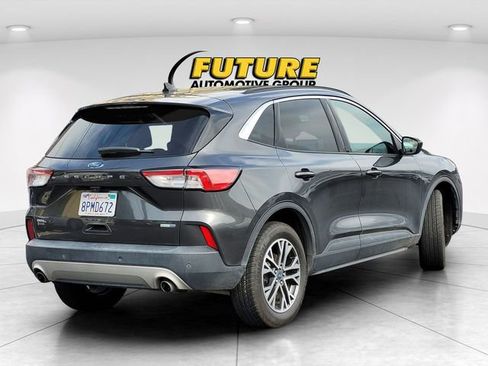 Used 2020 Ford Escape SEL image 7