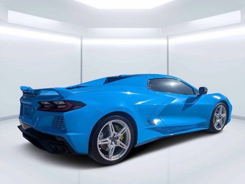 Used 2023 Chevrolet Corvette Stingray Premium Conv w/ Z51 Performance Package RWD image 3