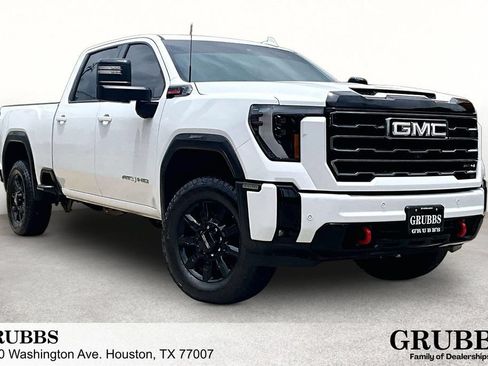 Used 2025 GMC Sierra 2500 AT4 AWD/4WD image 1