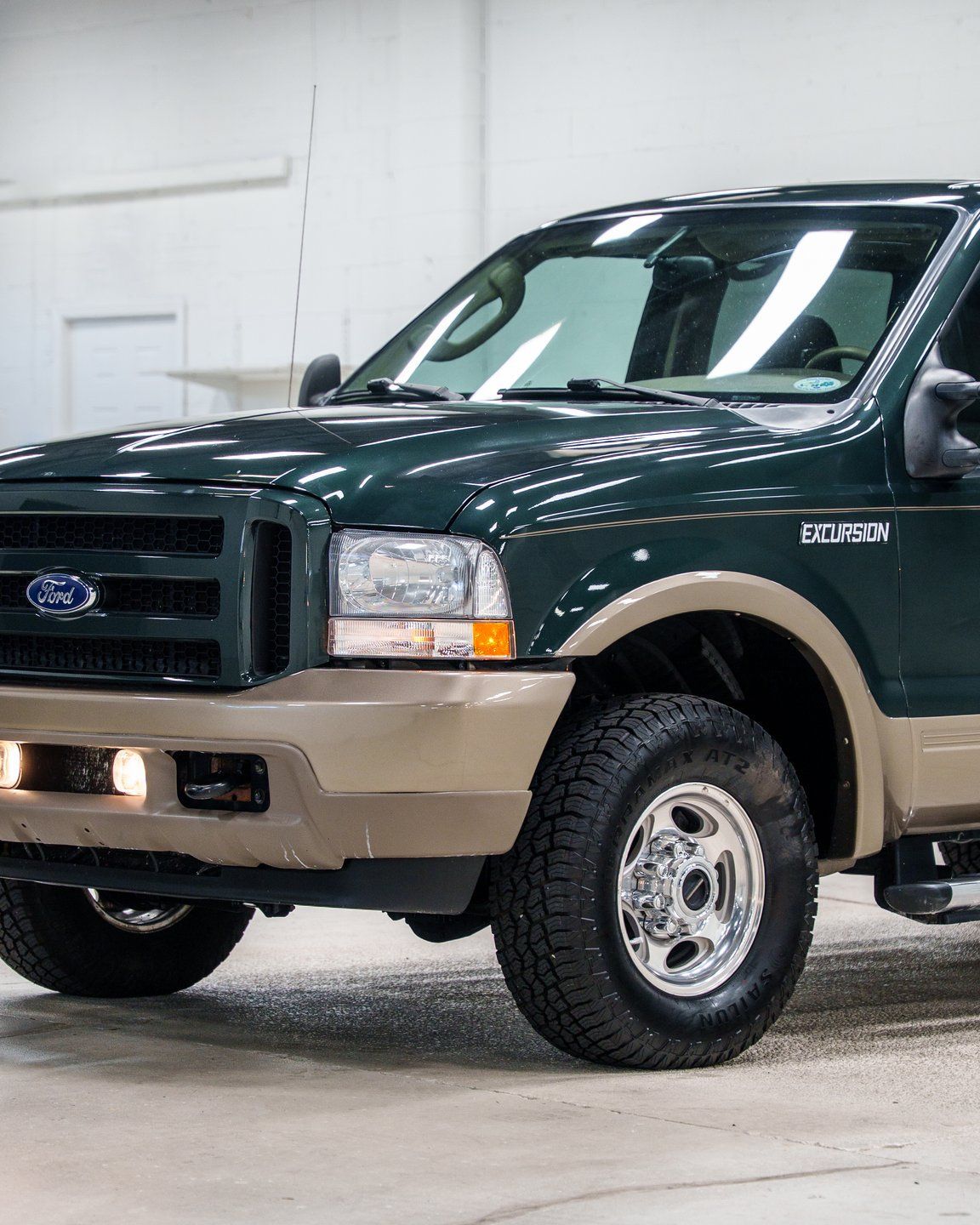Used 2004 Ford Excursion Eddie Bauer AWD/4WD image 12