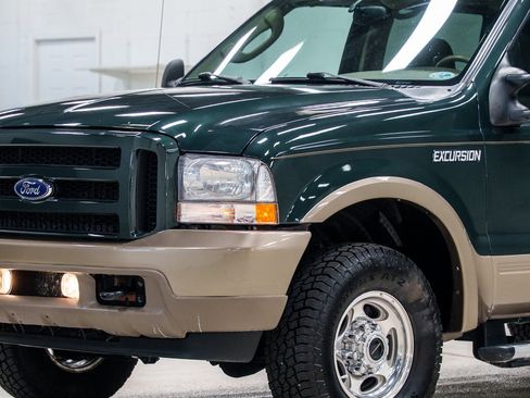 Used 2004 Ford Excursion Eddie Bauer AWD/4WD image 12