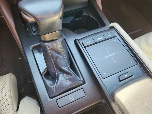 Used 2021 Lexus ES 350 Ultra Luxury w/ Accessory Package 2 FWD image 32