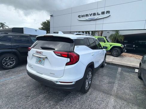 Used 2021 GMC Terrain SLT AWD/4WD image 11