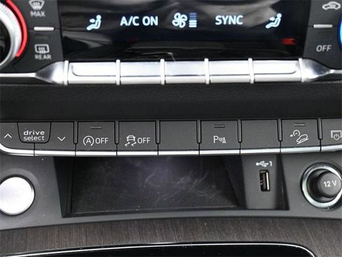 Used 2023 Audi Q5 2.0T Premium w/ Convenience Package image 24