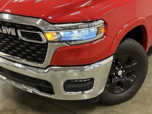 Used 2025 RAM 1500 Big Horn AWD/4WD image 31