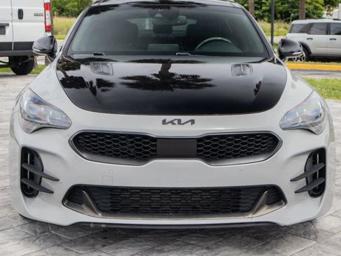 Used 2018 Kia Stinger GT1 AWD/4WD image 2