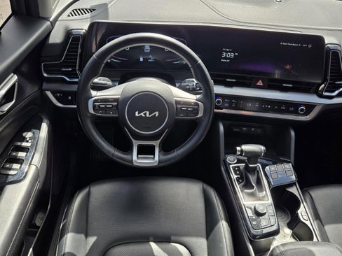 Used 2024 Kia Sportage EX image 33