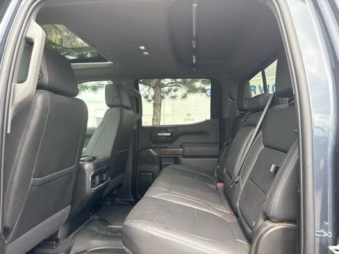 Used 2022 GMC Sierra 1500 SLT w/ SLT Premium Plus Package AWD/4WD image 5