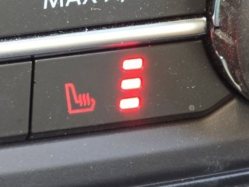 Used 2024 Ford Bronco Badlands image 17