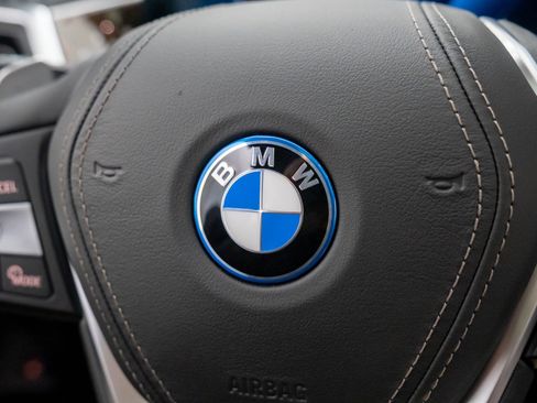 New 2026 BMW X5 xDrive50e image 24