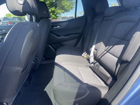 Used 2025 Chevrolet Equinox LT FWD image 11