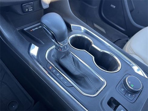 Certified 2023 Chevrolet Traverse LT w/ LT Premium Package image 21