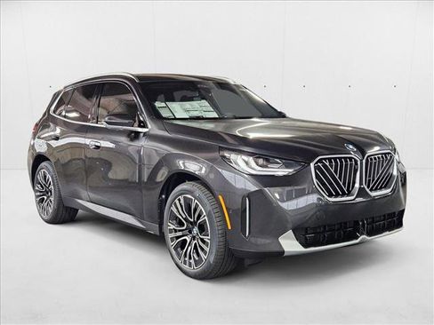 Used 2025 BMW X3 xDrive30i image 6