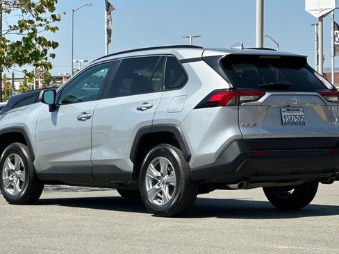 Used 2025 Toyota RAV4 XLE FWD image 6