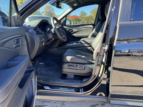 New 2025 Honda Ridgeline TrailSport+ image 11